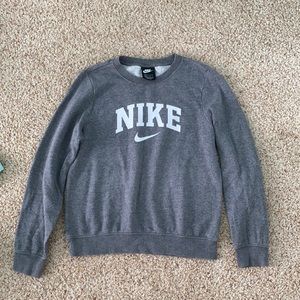 Woman’s Nike crew neck size x-small